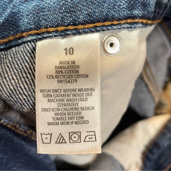 Aeropostale High Waisted Denim Distressed Mom Jean Shorts Size 10 - Picture 6 of 10